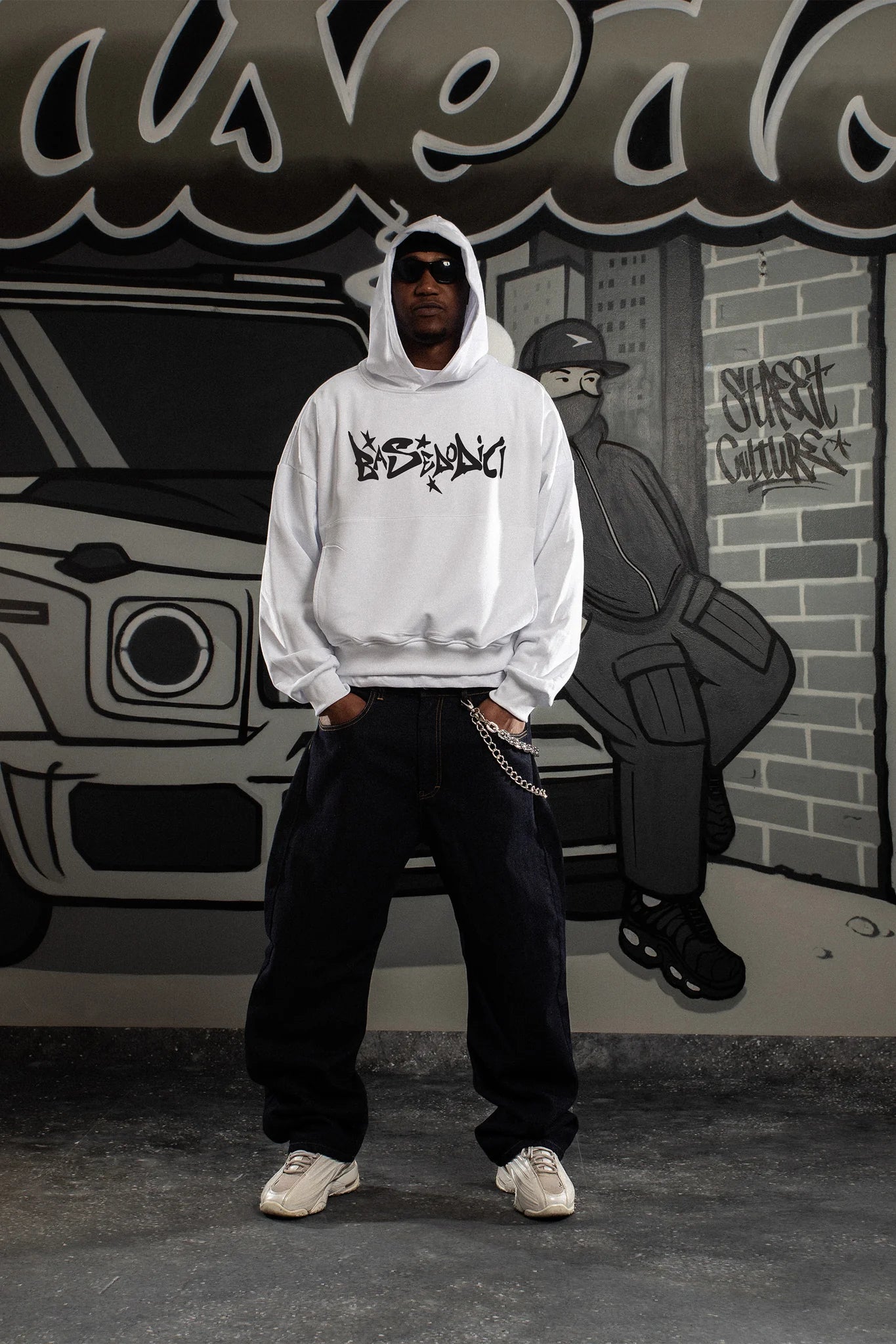 Hoodie "COMFY" Graffiti White